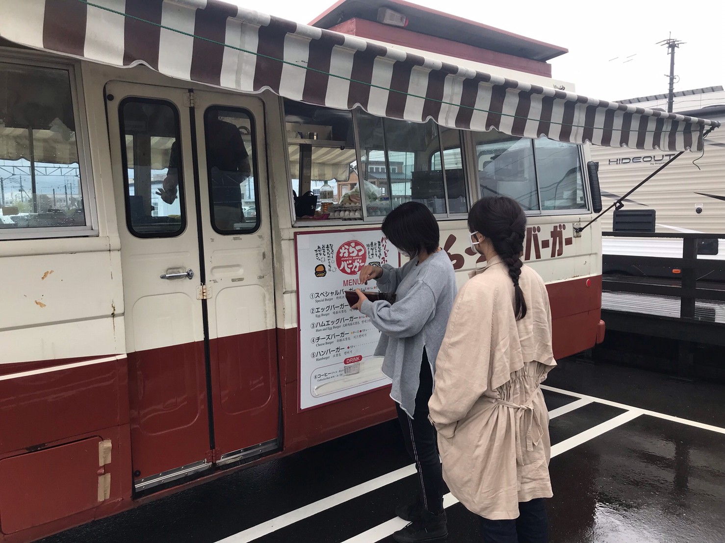LINE_ALBUM_20220326からつバーガー_220407_4